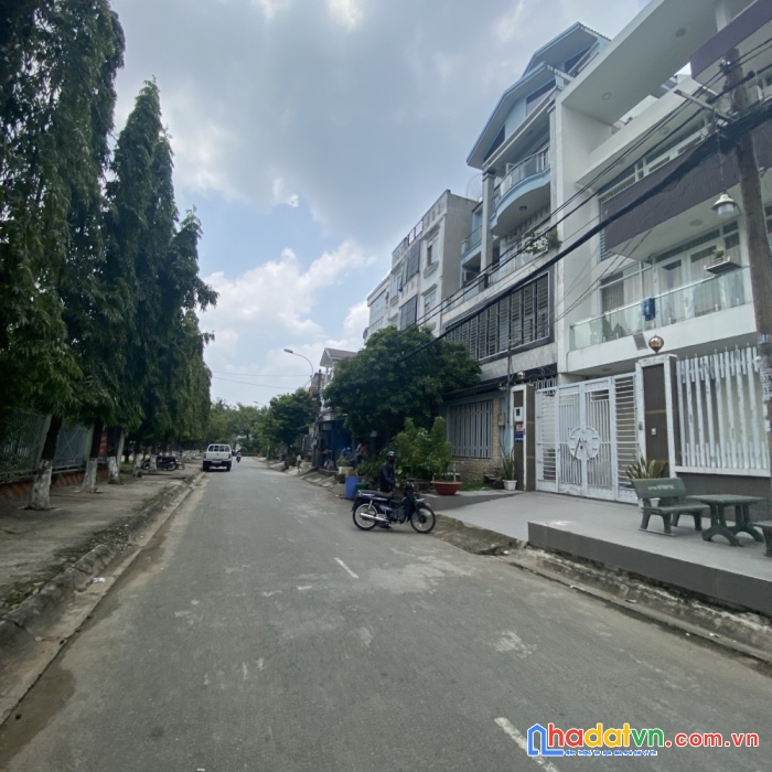 Bán nhà mặt tiền nội bộ công viên xanh bình tân - 80m2 - 3tầng - 9tỷ