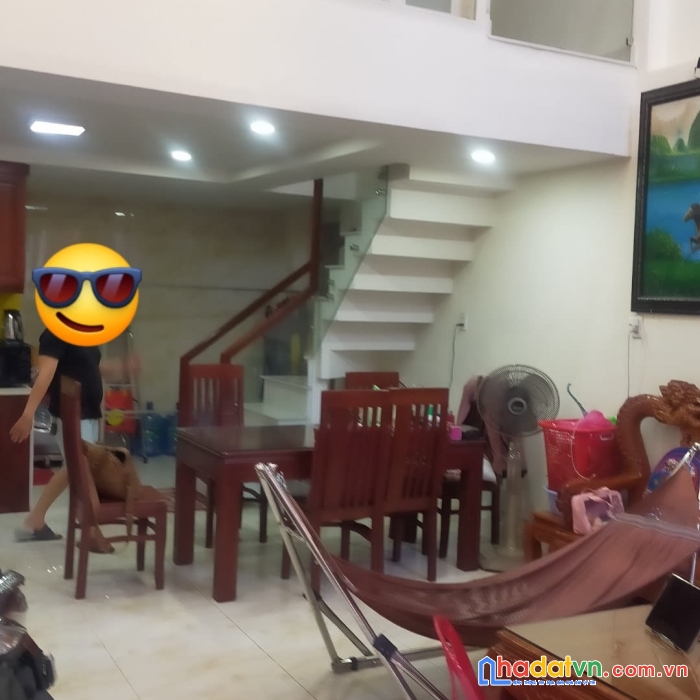 Bán chdv đang cho thuê 20tr/ tháng  gần chợ tân trụ- view công viên- 59m2- (6.7 *9 ) - 5 tầng -