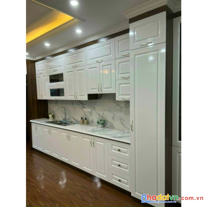 Bán nhà mới tặng nội thất xịn, sát phố nguyễn khang, 40m2 rộng 5m, giá mong muốn 4,8 tỷ