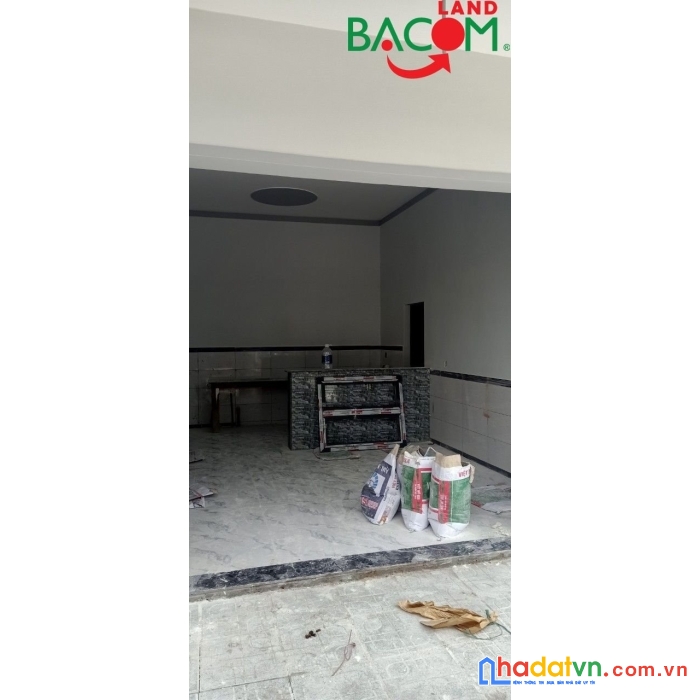 Bán nhà tân vạn mặt tiền kinh doanh 85m2 shr thổ cư đường ô tô thông