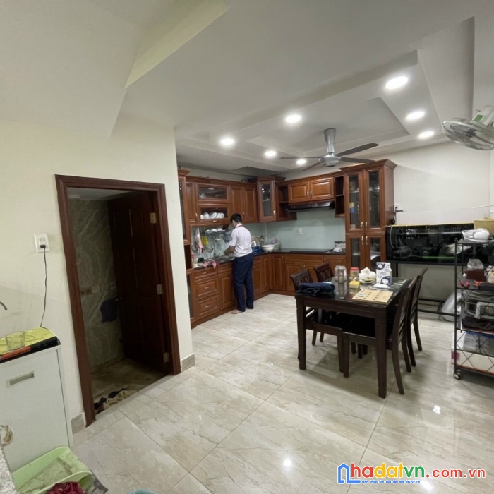 (bình thạnh) nhà đẹp hoàng hoa thám, 4 x 13m, 3 lầu, 8.5 tỷ bớt