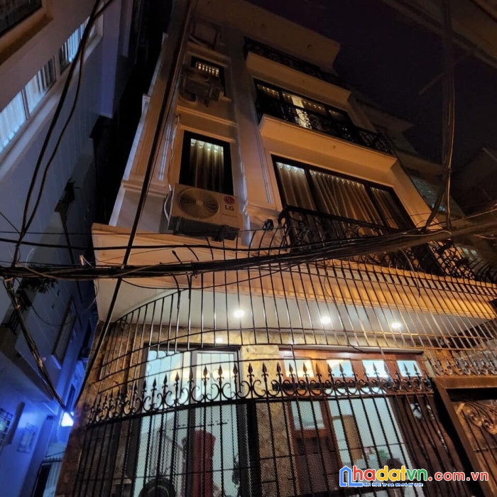 Bán nhà võ chí công-5.5 tỷ-mt 5.5m-lô góc-gần phố-giao thông thuận tiện