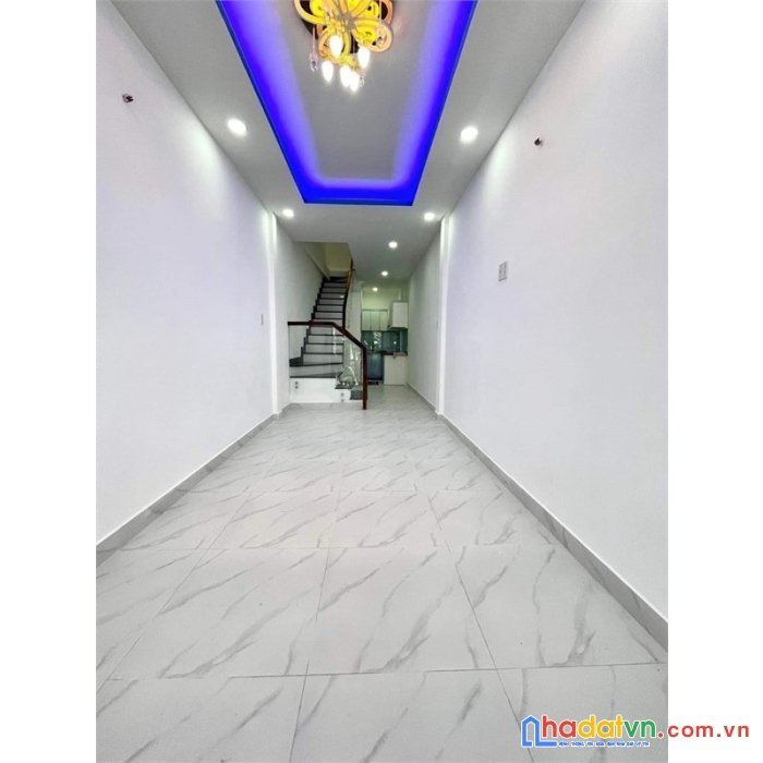 Mặt tiền đào duy từ, 28m2, 3 tầng, 2pn, 3wc, giá chỉ 6.1 tỷ tl