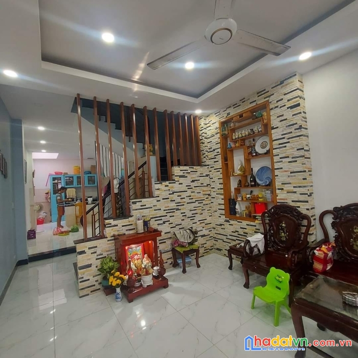 Hxh nguyễn ảnh thủ 62m2 vị trí đẹp gần ngã tư trung chánh