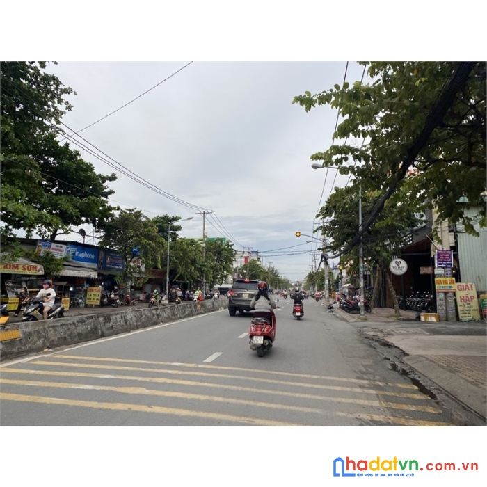 Bán nhà kế ủy ban quận 12 ngang 10m, mặt bằng kd 240 m2, nhỉnh 20 tỷ