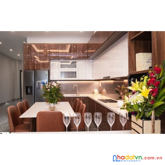 Bán nhà 2 tầng, sát mặt tiền đướng tân kỳ tân qúy , nhỉnh 3 tỷ