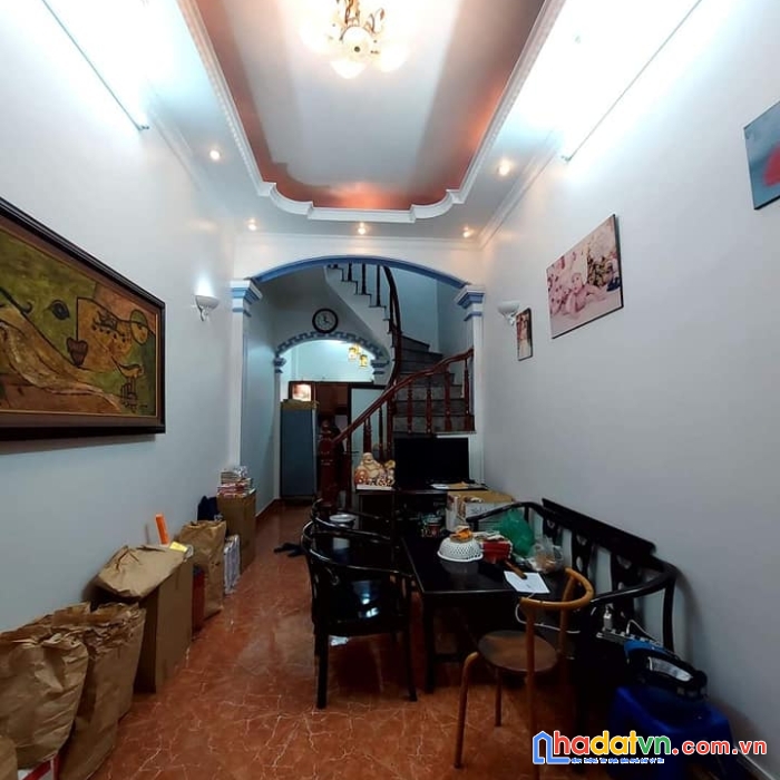 Bán nhà phố trương định - 4 tầng - ngõ nông morining đỗ- tặng full nội thất- 2.4 tỷ