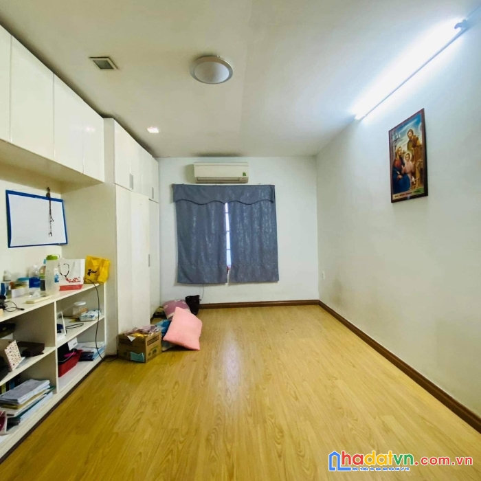 Nhà bán gấp, đẹp lung linh, vị trí vip nguyễn đình chiểu p3,q3
