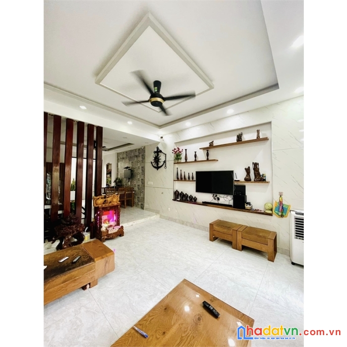 Nhà tuyệt đẹp ngay ngã sáu quang trung gò vấp 5x11m, 3 tầng chỉ 4.5 tỷ