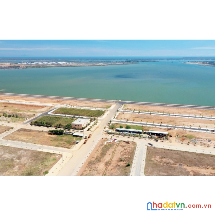 Nhanh tay sở hữu lô đất nền  khu đô thị cao cấp vịnh an hoà vị trí đẹp - giá đầu tư rất tốt.