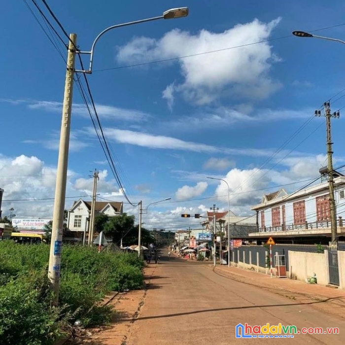 Còn duy nhất lô cặp diện tích rộng 264m2 full thổ cư giá chỉ 1 tỷ 799 tại đăk lăk