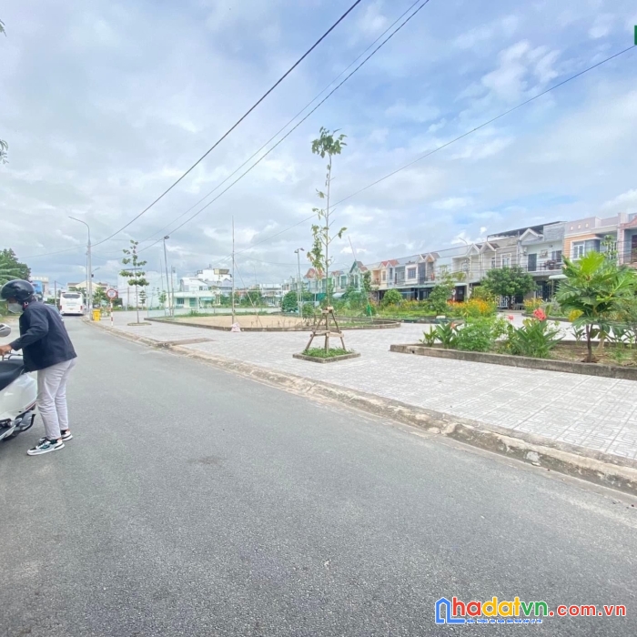 Bán 2 lô đất liền kề kdc tân phong gần y học cổ truyền