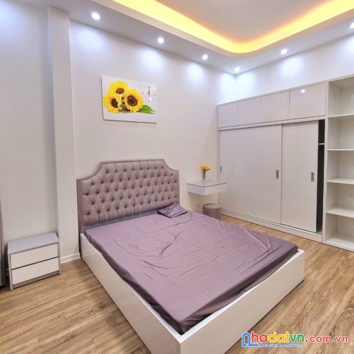Bán nhà phố trần đại nghĩa: 40m2, mt 4m, 5 tầng, 4 ngủ, 30m ra phố, 10m ra ô tô tránh.