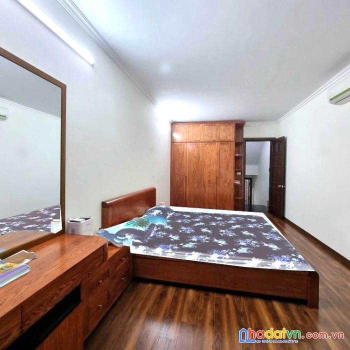 Bán nhà 5 tầng, 48m², phố nguyễn phong sắc, kinh doanh tốt, 10 tỷ 6
