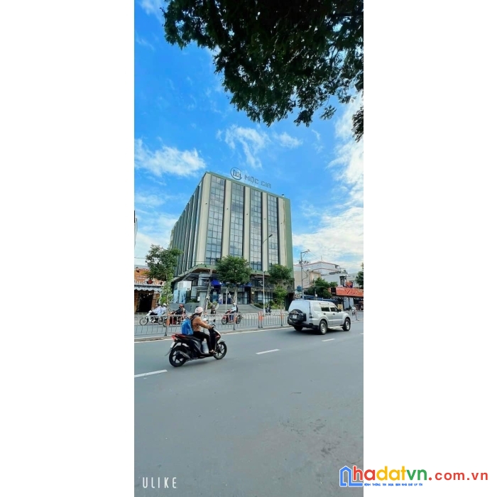 Cho thuê nhà mt đường đinh tiên hoàng, p1, bt, dt: 11.5x16m, dtsd: 150 m2. 1t,2l. giá: 175 tr/th