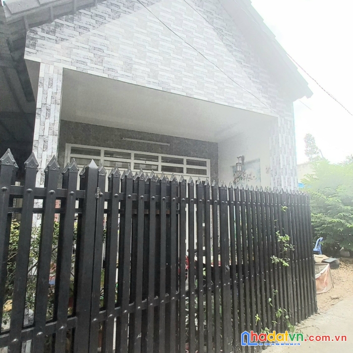 Cần bán gấp nhà 1 trệt 1 lầu bao đẹp phường tân tiến. nguyễn ái quốc 1 xẹt 50m.
