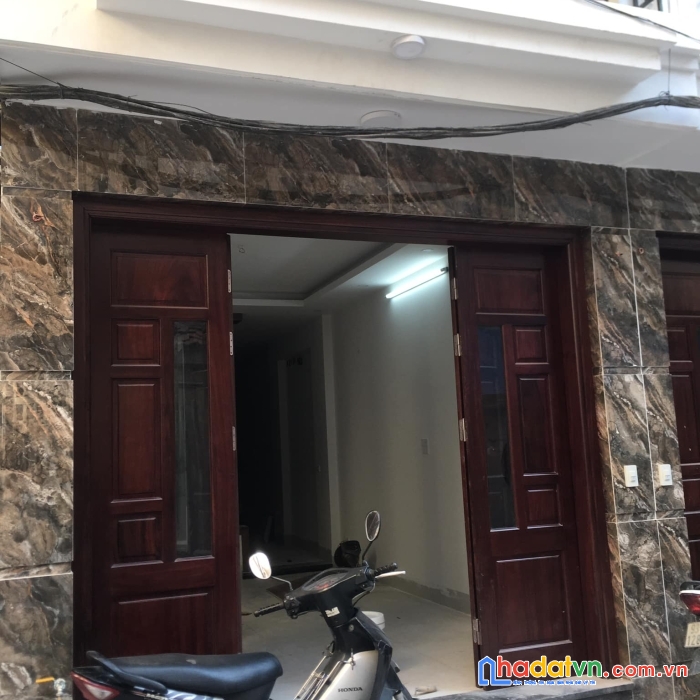 Bán nhà hoa bằng 35m2 5tầng 2 thoáng - 4.75 tỷ. nhà mới, nội thất xịn. ôtô qua cửa