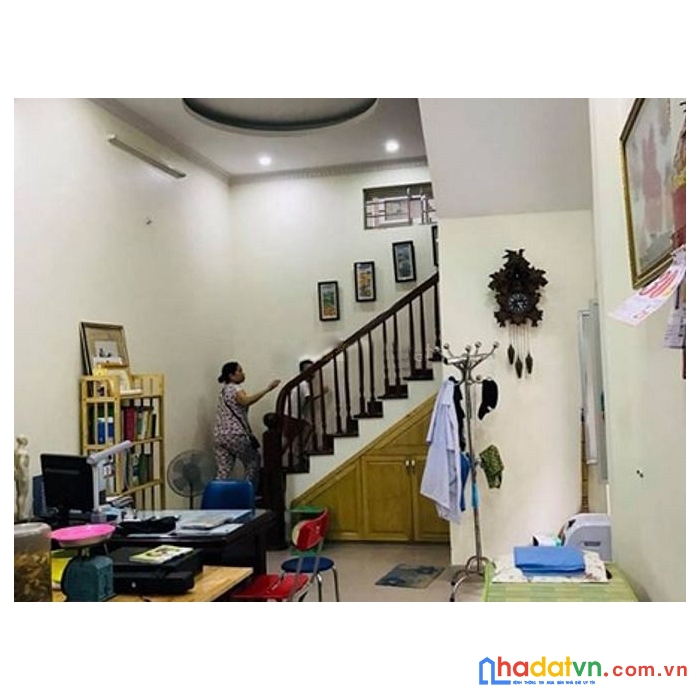 Bán nhà hậu giang 50m2 3 tầng chỉ 4.8 tỷ, nhà mới đẹp, gần mặt tiền
