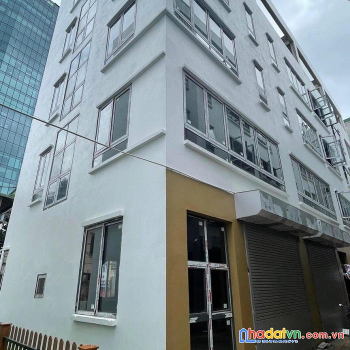 Nhà  63 m2  siêu vip ô tô đỗ cửa - ngay phạm văn đồng