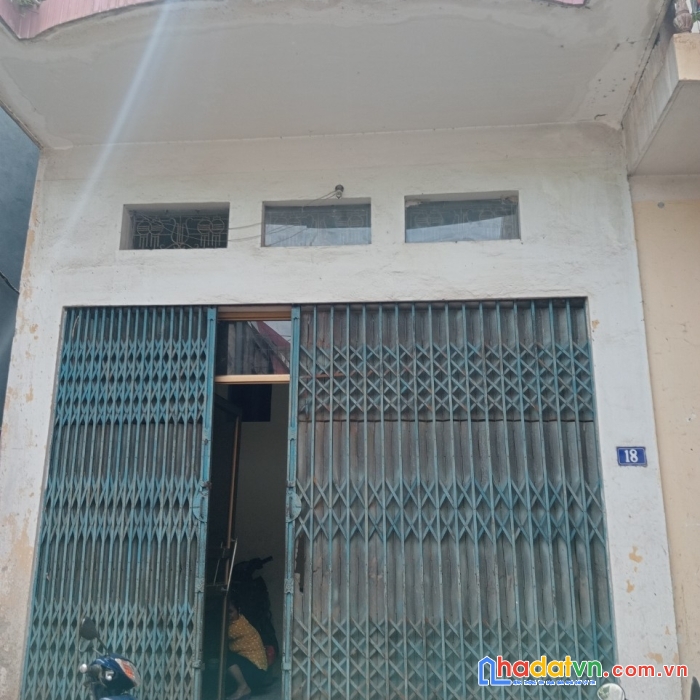 Cần bán nhà 1 tầng 1 tum ở đường lê quý đôn cũ ( nay là đường hà liễu )