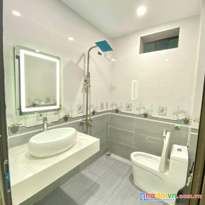 Bán nhà hồng mai 35m2, 4 tầng mới đẹp, gần phố, oto 30m,  ba gác đỗ cổng, thoáng 3 mặt, chỉ 3,6 tỷ.