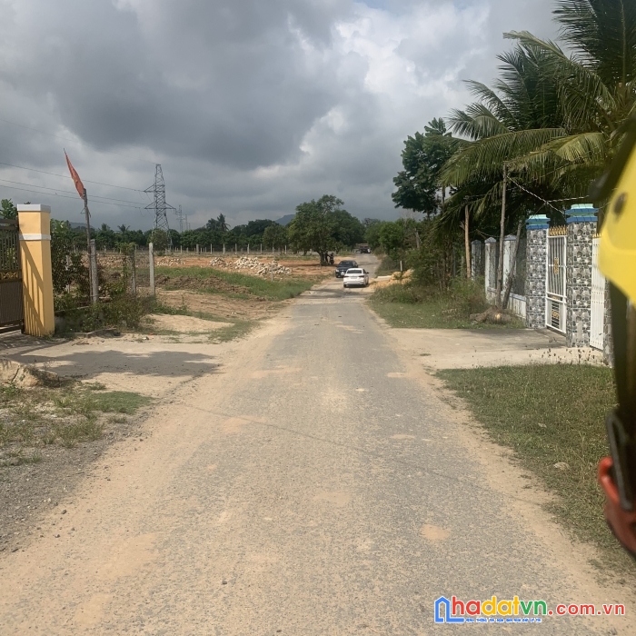 Cần bán lô góc thôn hòa do 7, cam ranh, 17x38m, full thổ