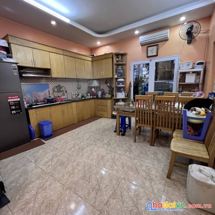 Siêu hiếm! phố hoàng đạo thành, 42m2, 5 tầng, ô tô qua, ở, kd, 6 tỷ.