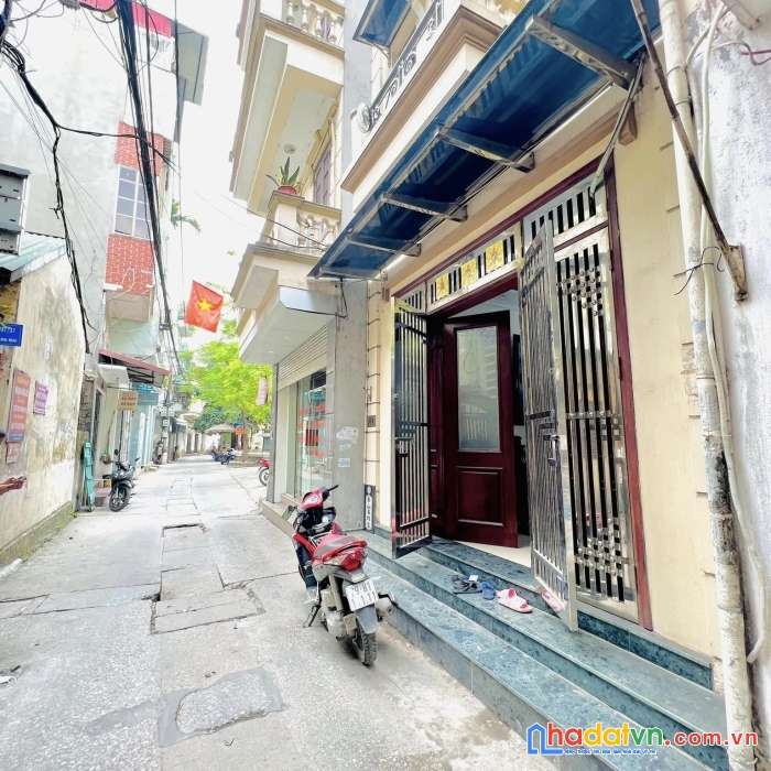 Bán nhà riêng hoàng mai giá rẻ- quận hoàng mai-phường hoàng văn thụ- ô tô đỗ cửa-ngõ thông kinh