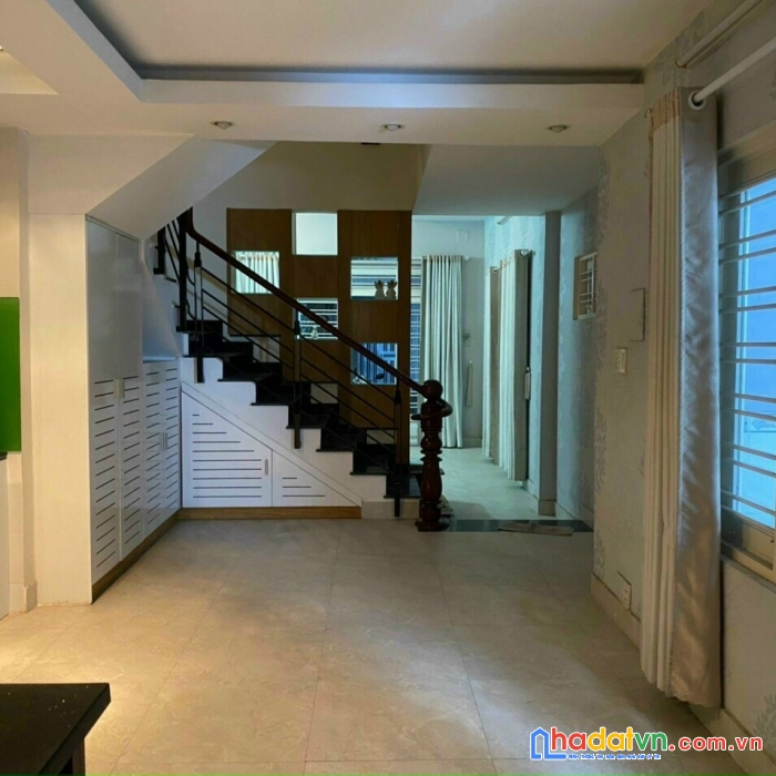 Nhà đẹp lê trọng tấn, 4.2 x 12m, 2 lầu, chỉ 5.1 tỷ, tân phú