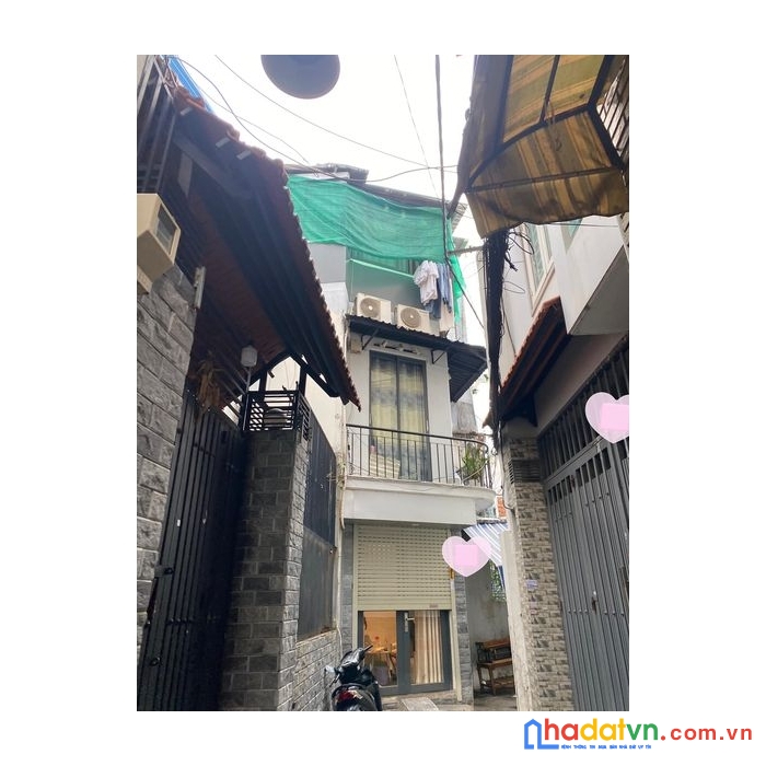 Bán nhà, thu nhập 10 triệu 1 tháng, quận 10, 3 tầng btct, hẻm 3m, giá chỉ nhỉnh 2 tỷ