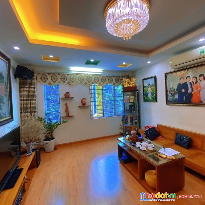 Bán nhà đẹp, mới phố nguyễn khánh toàn, cầu giấy 35m2 5 tầng, gần phố, sổ vuông.  4 tỷ