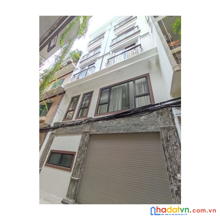 Nhà đẹp mặt tiền ngã tư sở.phân lô -ô tô tránh-gara...thang máy   82m.nhỉnh 14 tỷ