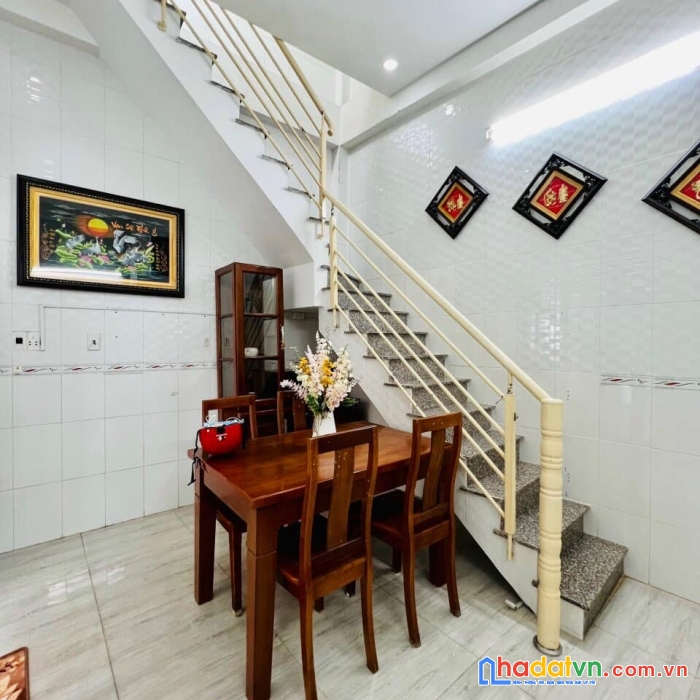 Nhà siêu rẻ đg quang trung - thông tây hội - dtsd 108m2 - chỉ 3.x tỉ