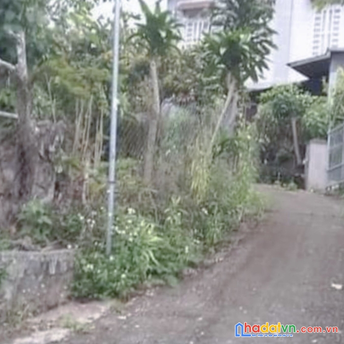 Cần bán lô đất mặt tiền vị trí đẹp tại lâm đồng