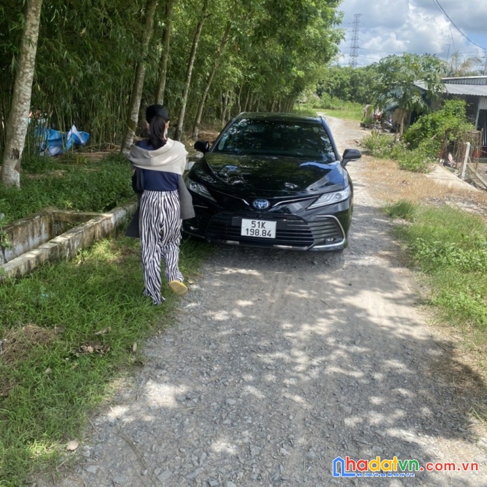 Ngợp ngân hàng bán lô đất nguyễn thị rành, củ chi.