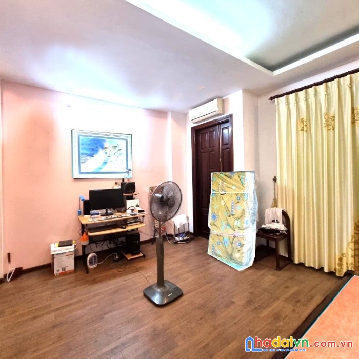 Giảm sốc còn 22 tỷ 3 nhà mặt phố nguyễn chí thanh, 57m² x 4 tầng

