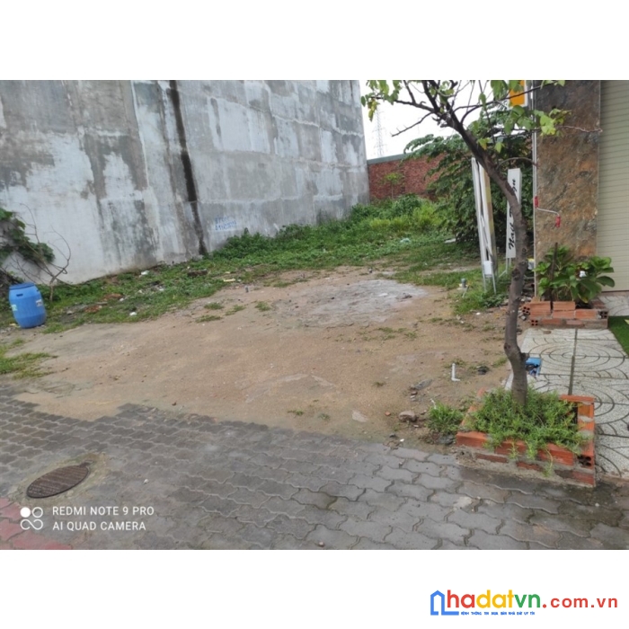 Cần tiền trả nợ ngân hàng bán gấp 60m2 giá 820tr sỗ hồng