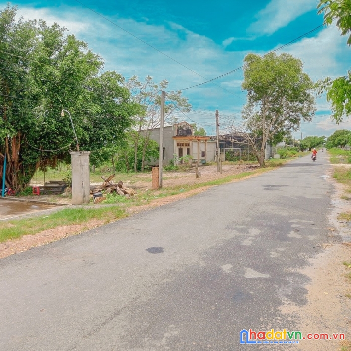 Mt đường nguyễn thông biển lagi bình thuận giá chỉ 400tr/m tl siêu đẹp