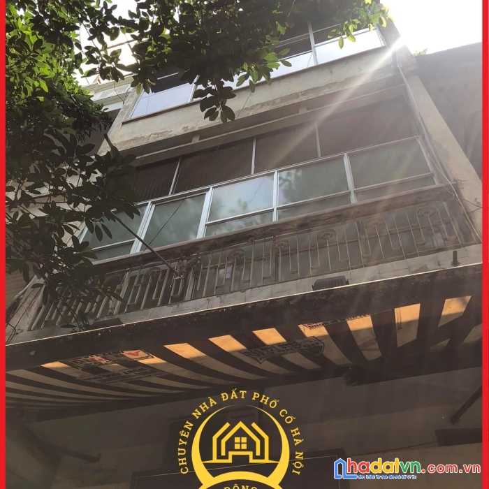 Bán nhà mặt phố bát sứ dt 53m2, chỉ: 40 tỷ, phố cổ sầm uất, kinh doanh tốt