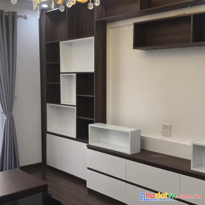 Bán nhà phố ngọc lâm, long biên - 45 m2 x 5t - giá 5.05 tỷ - nhà mới 100% đủ nội thất - lh: