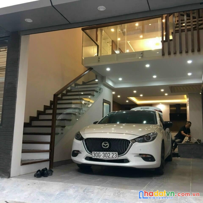 Bán nhà trung kính, cầu giấy 52.8m2 x 6 tầng mt 4.6m 8.1 tỷ, phân lô ô tô vào nhà
