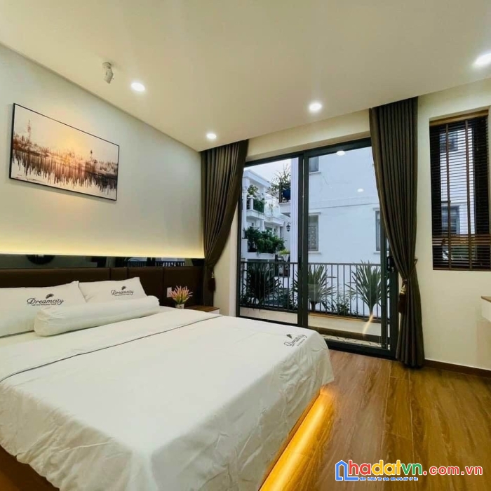 (phú nhuận) nhà đẹp, 4 x 14m, 3 lầu, chỉ 10.55 tỷ trần huy liệu