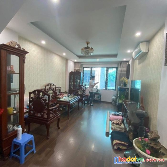 Bán nhà liền kề dọc bún la khê 50m 5 tầng mặt tiền 4m 8.75 tỷ có tl