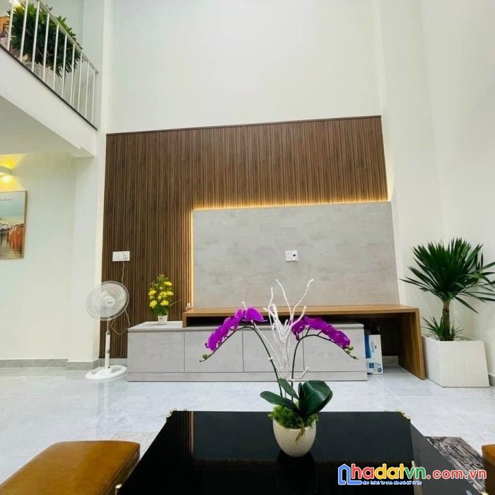 (phú nhuận) nhà đẹp, 4 x 14m, 3 lầu, chỉ 10.55 tỷ trần hữu trang