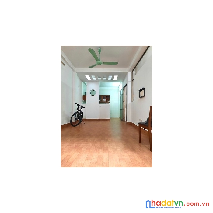 Chủ cần bán gấp căn nhà ngay hẻm cộng hòa phuờng13 tân bình nhỉnh 4 tỉ chốt