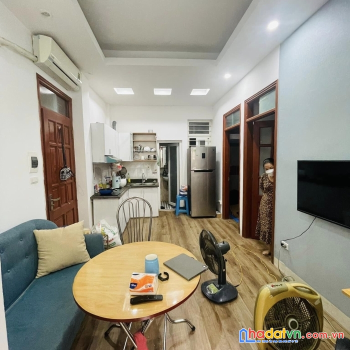 Bán nhà cầu giấy 52m2-hơn 1 tỷ-về ở ngay-ô tô gần-vị trí cực đẹp-dân trí cao