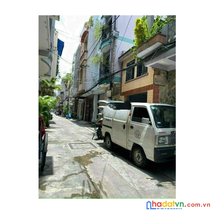Hẻm xe hơi 451 tô hiến thành. dt 6x5m. 7.65 tỷ