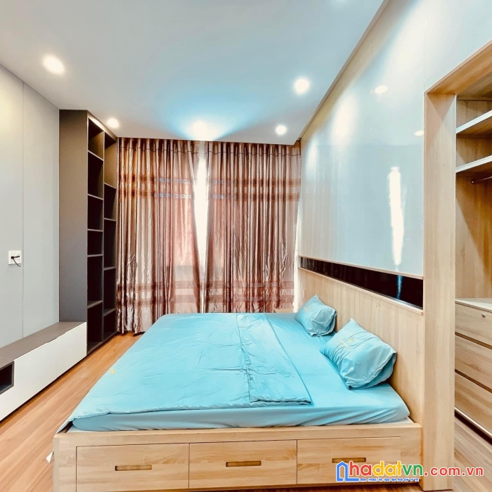 Nhà nguyễn hoàng sát mt, kiệt rộng, 4 tầng, 60m2
