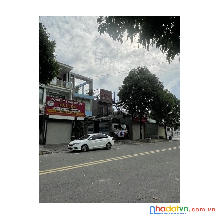 Cần cho thuê nhà mặt tiền - đường 51 ,phú tân ,thủ dầu một , bình dương