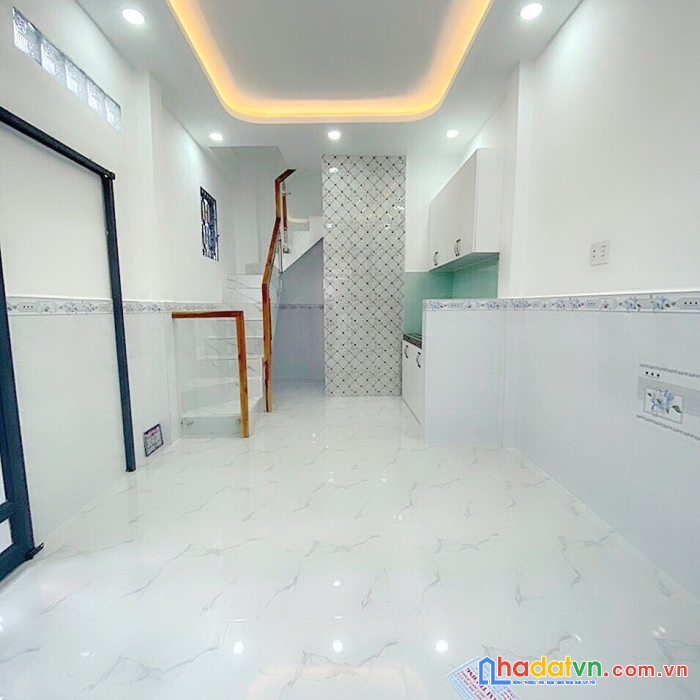 Nhà bán mt hẻm xe hơi, căn góc âu dương lân p3 q8 giá 3tỷ5